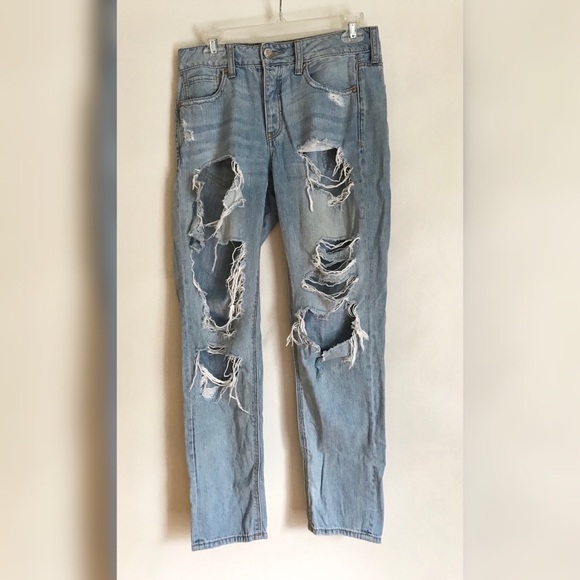 Distressed AE Jeans - Picture 2 of 2